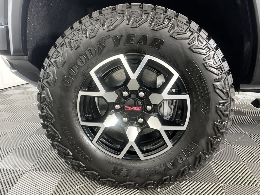 new 2025 GMC Canyon car, priced at $54,465