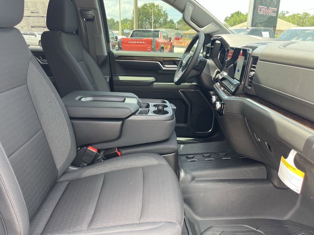 new 2025 GMC Sierra 1500 car, priced at $53,995