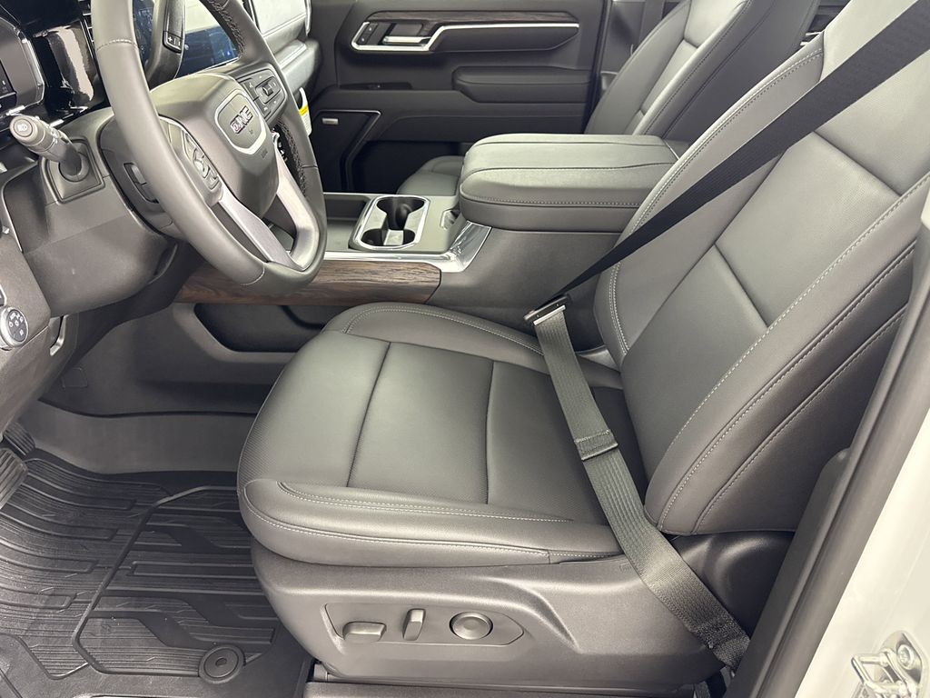 new 2025 GMC Sierra 2500HD car, priced at $78,970