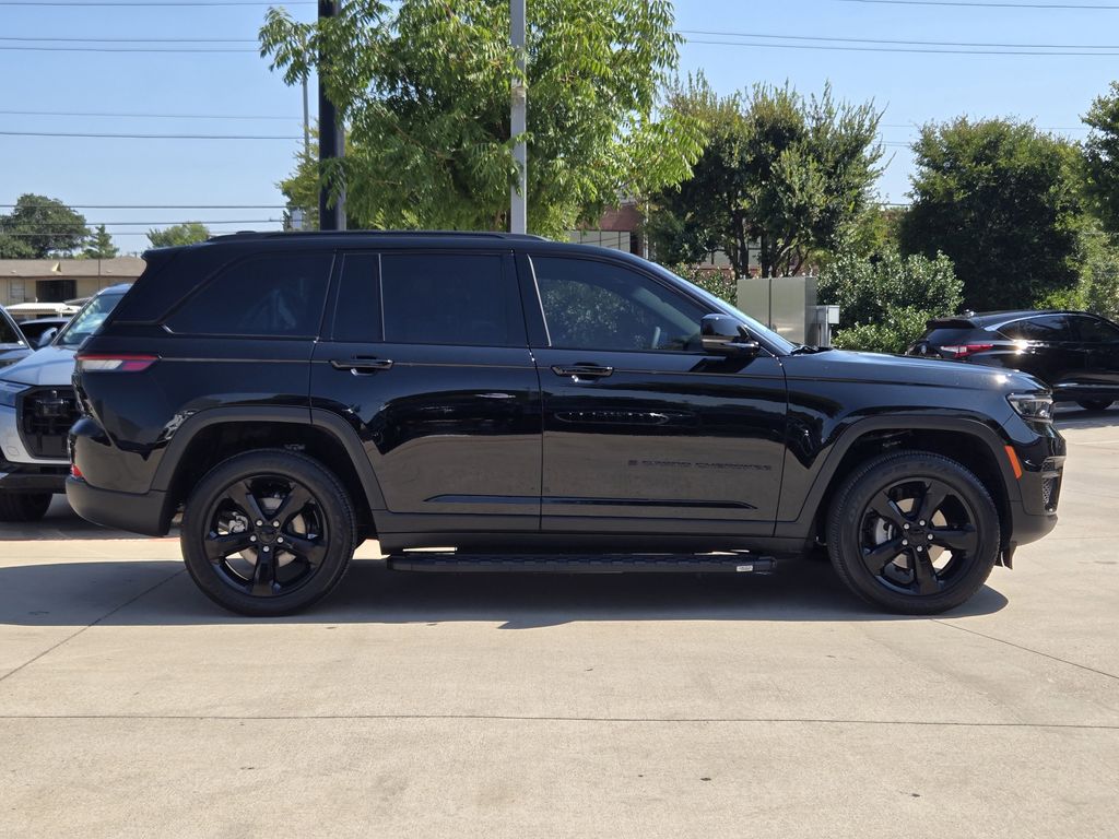 used 2025 Jeep Grand Cherokee car, priced at $35,695