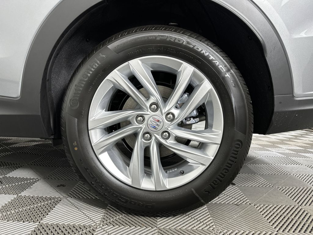 new 2025 Buick Envista car, priced at $27,375