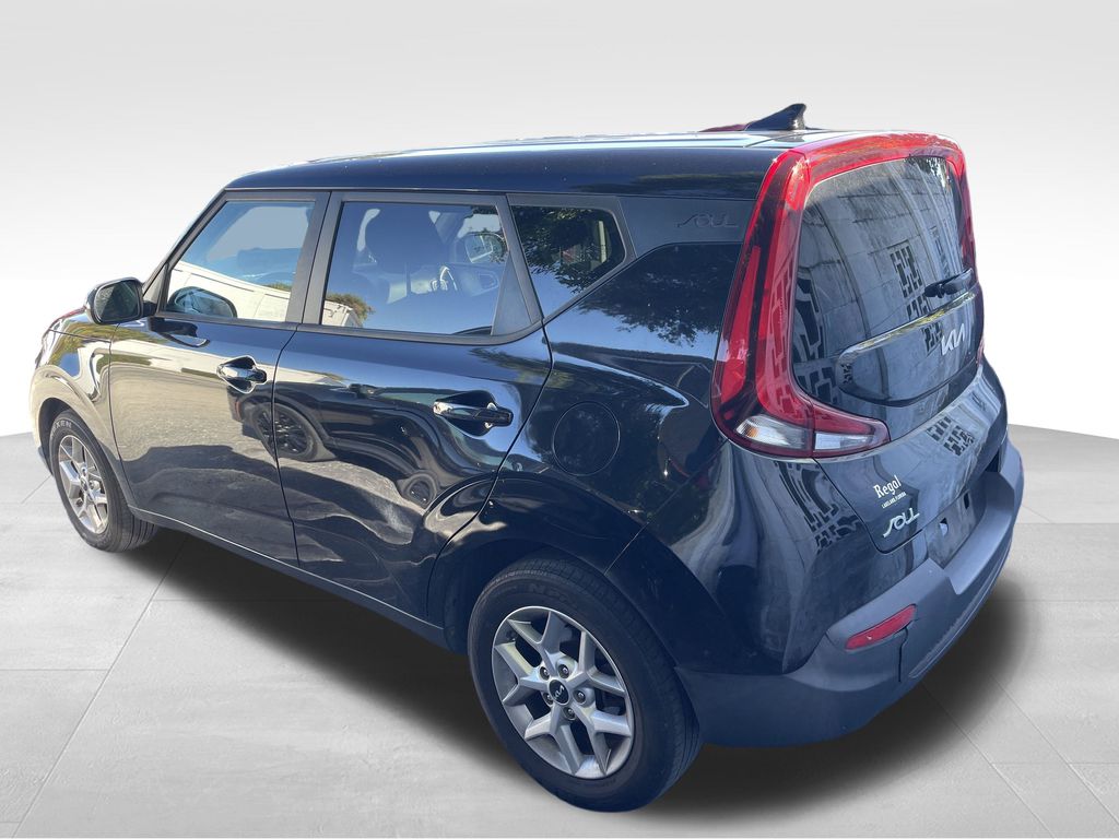 used 2022 Kia Soul car, priced at $13,991