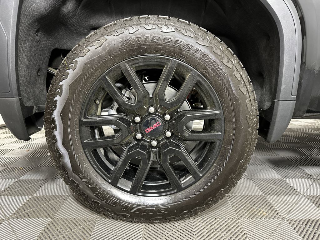 new 2025 GMC Sierra 1500 car, priced at $60,224
