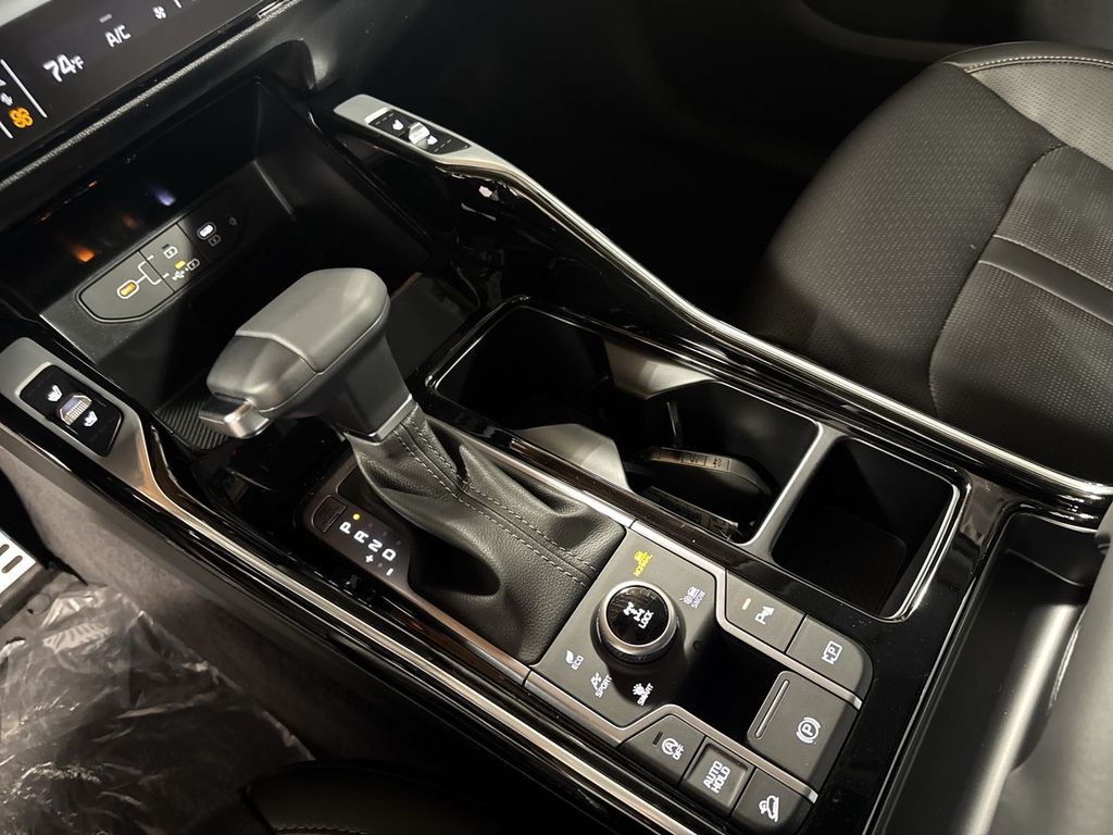 new 2025 Kia Sorento car, priced at $43,314