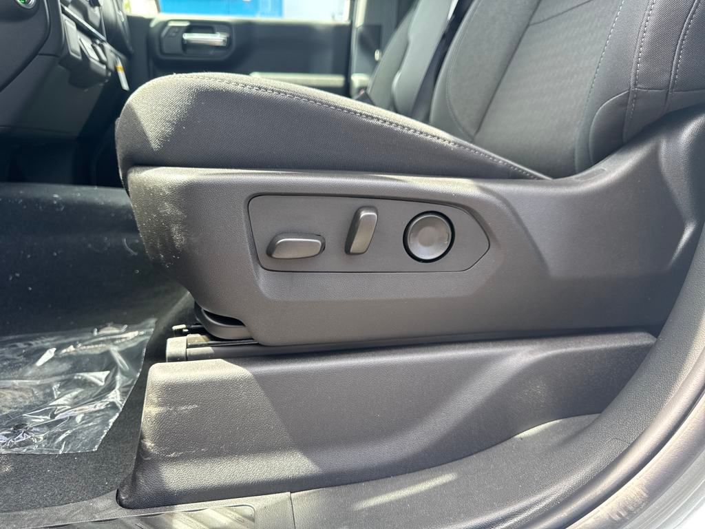 new 2025 Chevrolet Silverado 1500 car, priced at $46,119