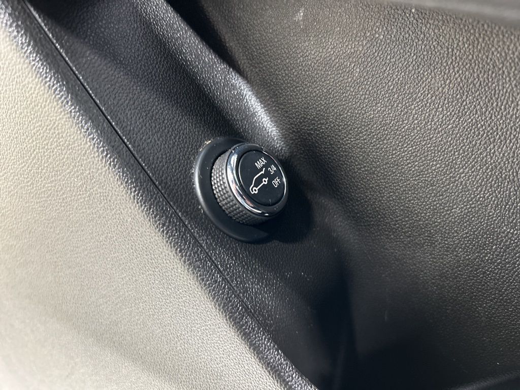 used 2017 Cadillac XT5 car, priced at $20,752