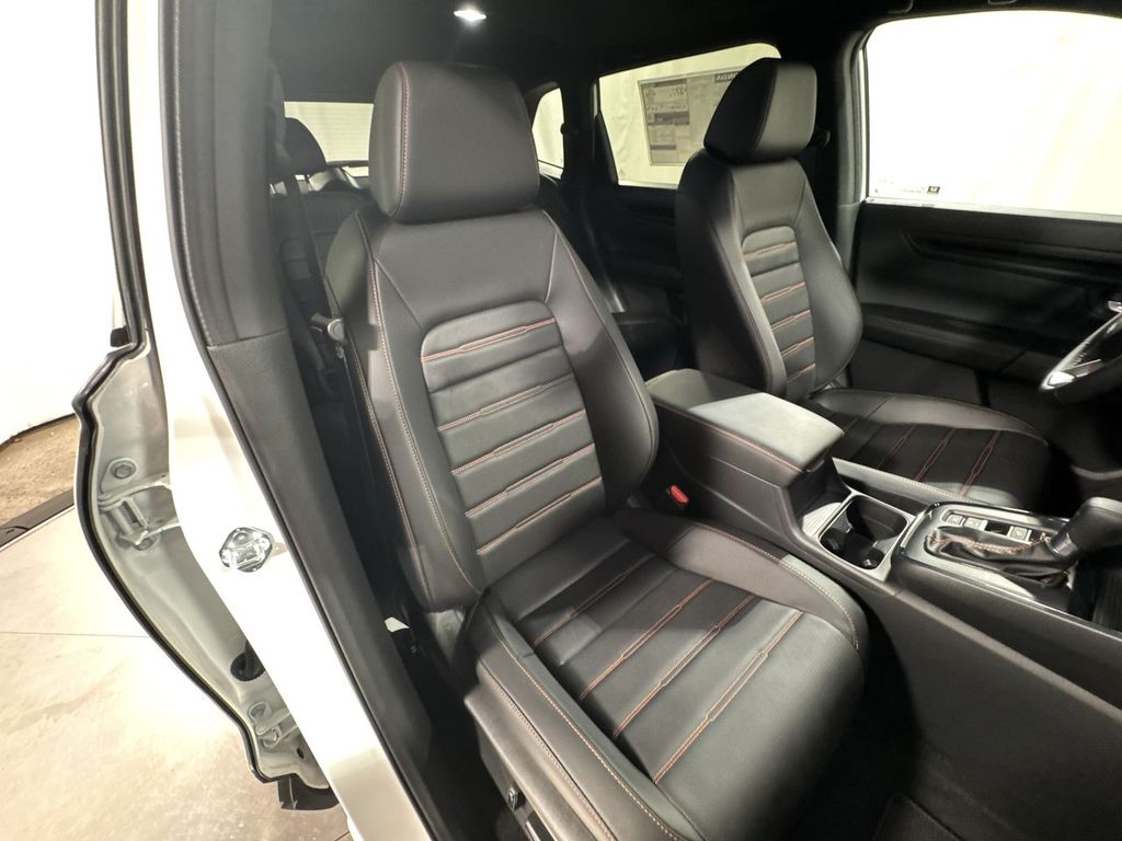 new 2026 Honda CR-V Hybrid car, priced at $42,075
