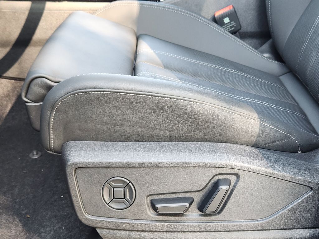 new 2025 Audi Q5 car, priced at $60,975