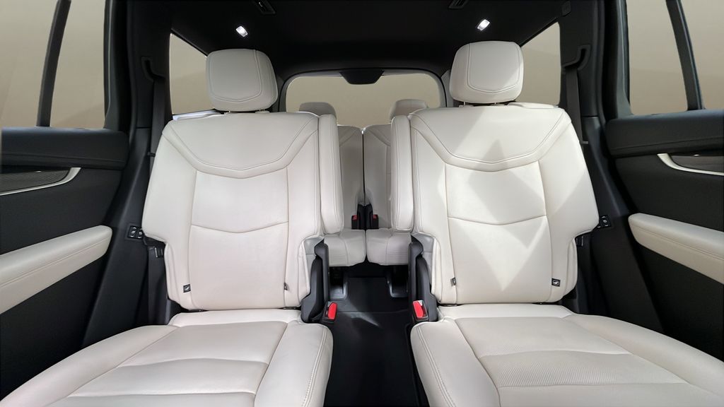 used 2023 Cadillac XT6 car, priced at $39,300