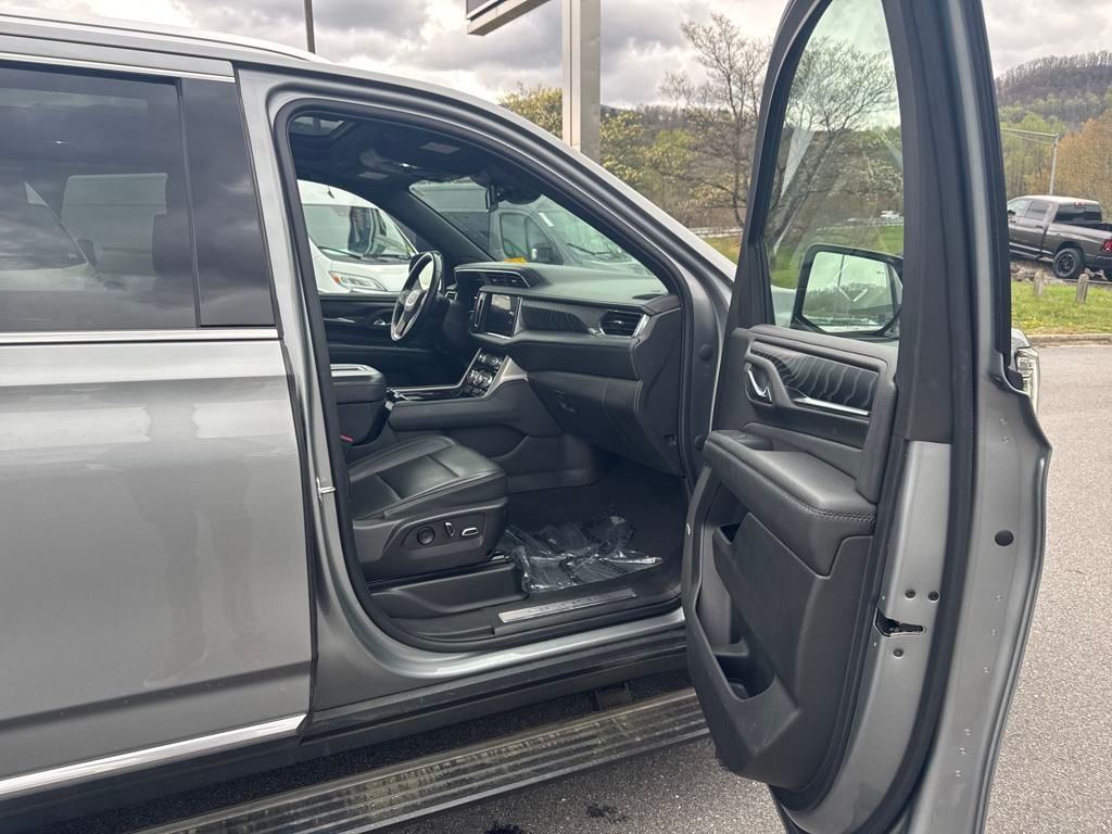 used 2023 GMC Yukon XL car, priced at $63,699