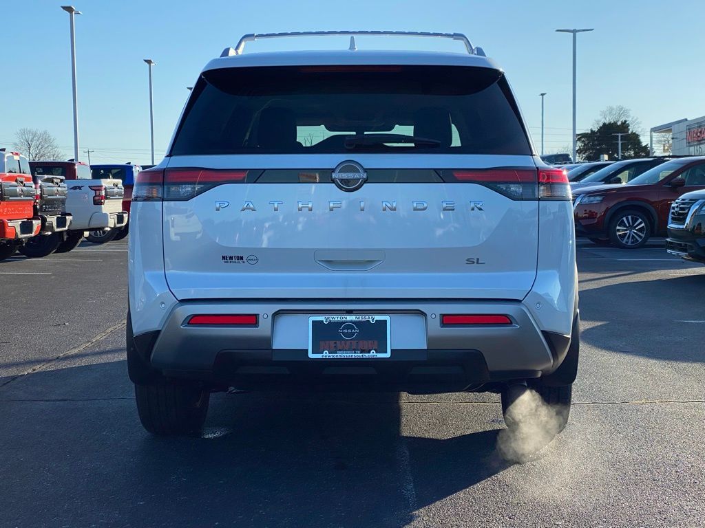 new 2025 Nissan Pathfinder car, priced at $41,695