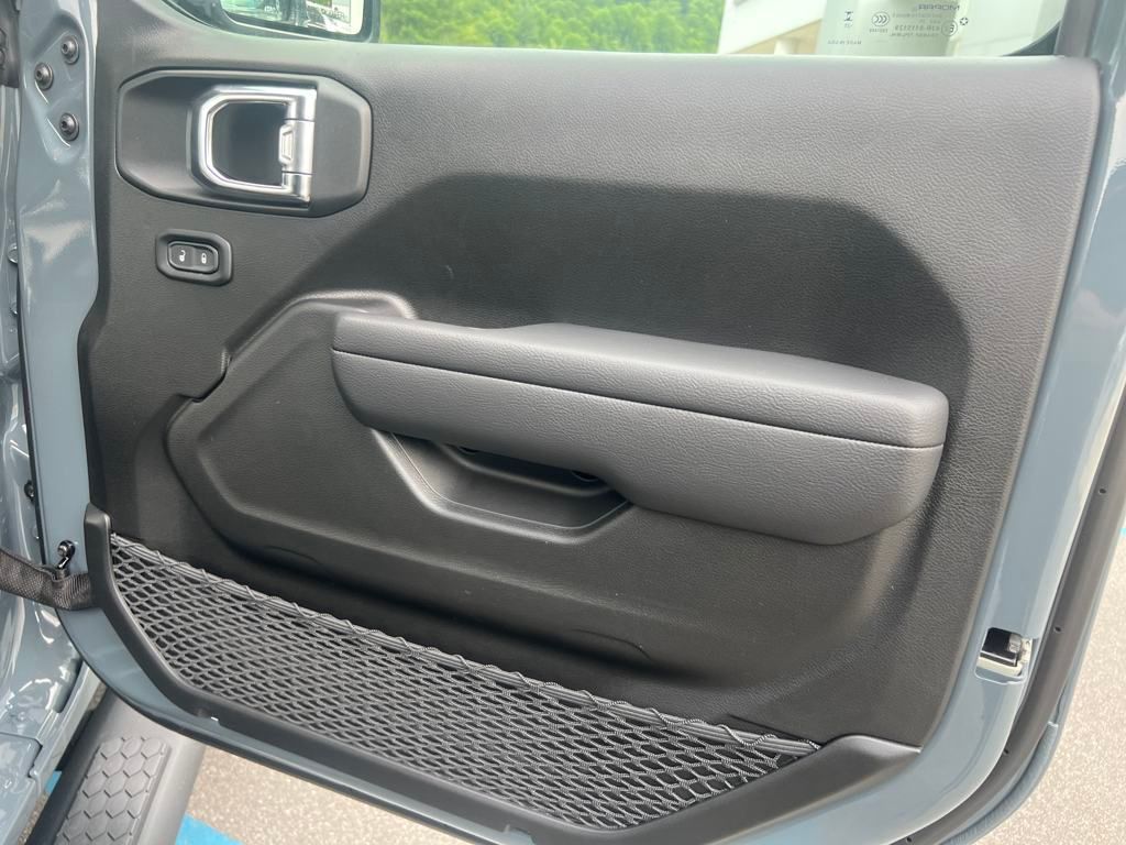 new 2025 Jeep Wrangler car, priced at $34,990