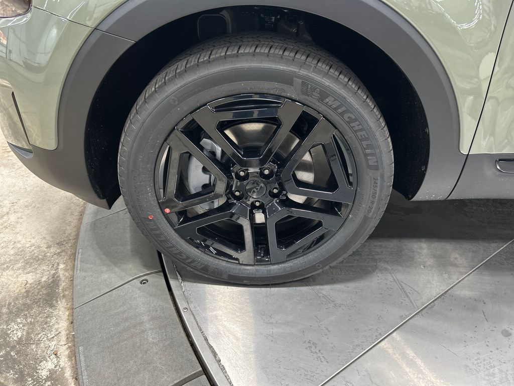 new 2025 Kia Telluride car, priced at $50,555