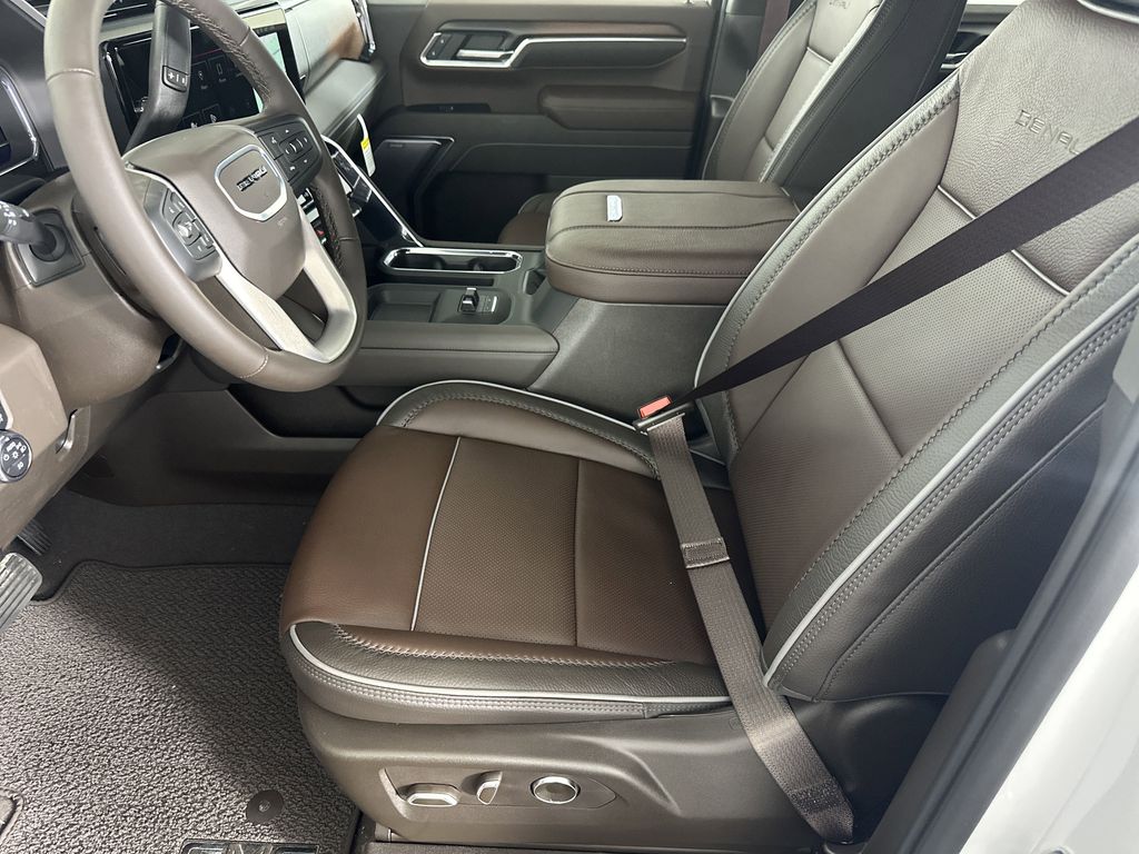 new 2025 GMC Sierra 2500HD car, priced at $86,502