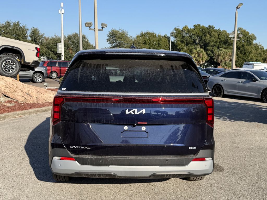 new 2026 Kia Carnival Hybrid car, priced at $38,702