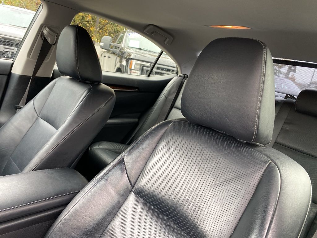 used 2013 Lexus ES car, priced at $11,500