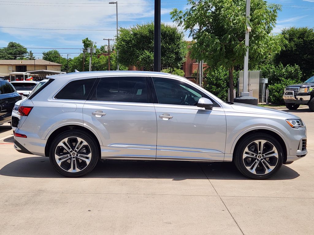 used 2022 Audi Q7 car, priced at $45,952