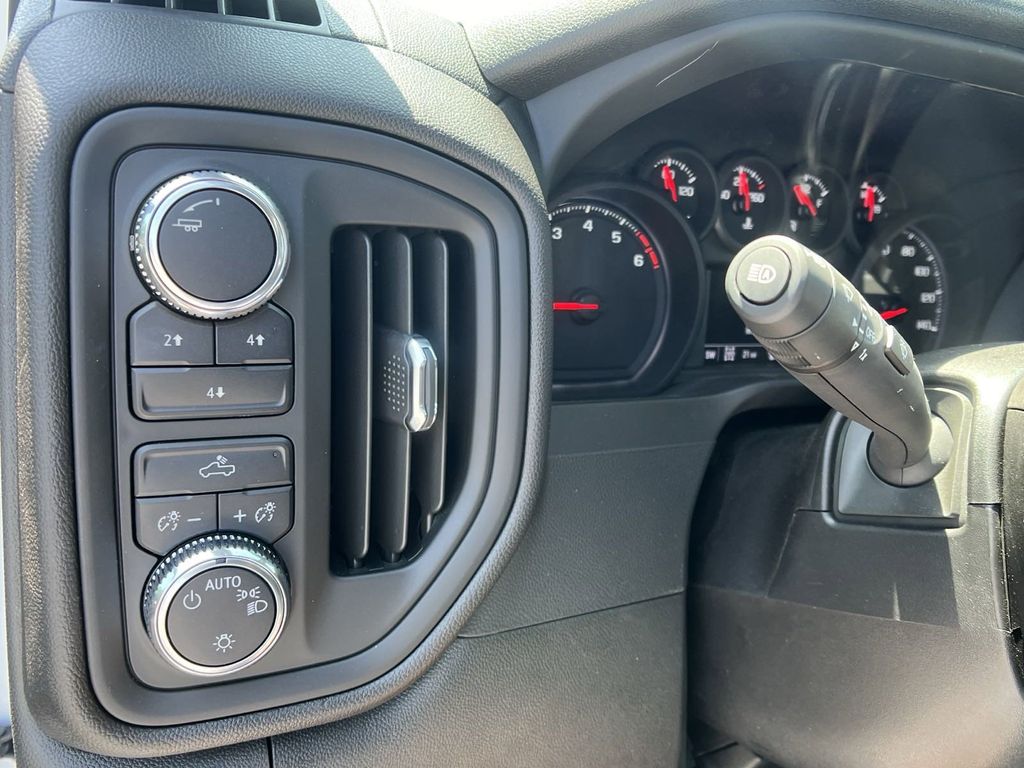 new 2024 GMC Sierra 2500HD car, priced at $48,933