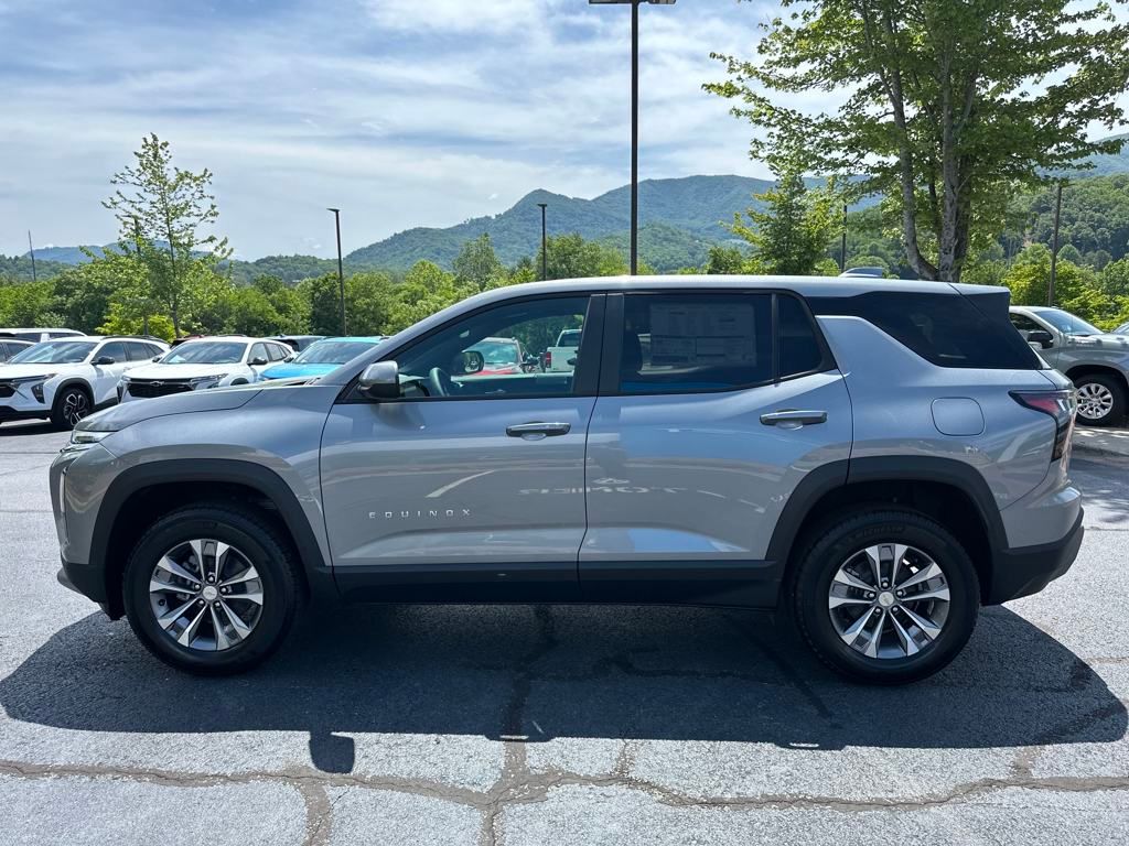 new 2026 Chevrolet Equinox car, priced at $31,995