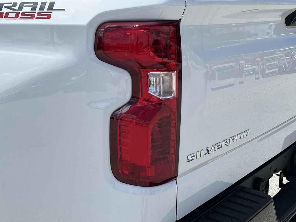 new 2025 Chevrolet Silverado 1500 car, priced at $41,261