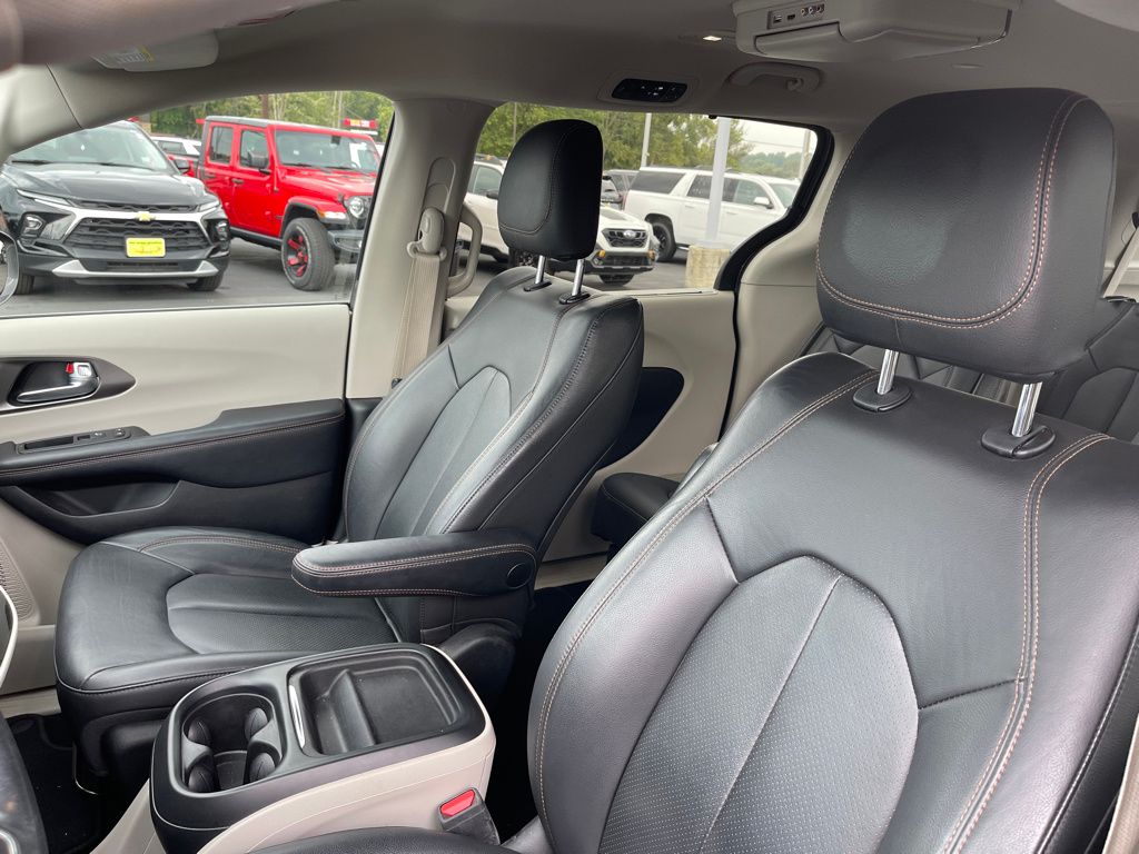 used 2020 Chrysler Pacifica car, priced at $23,300