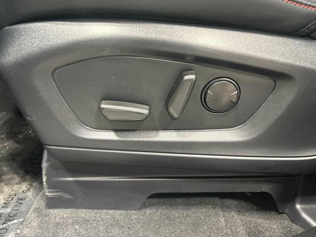 new 2025 Ford Explorer car, priced at $49,596