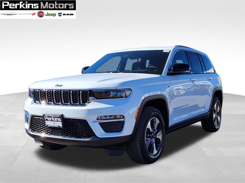 new 2025 Jeep Grand Cherokee car, priced at $53,269