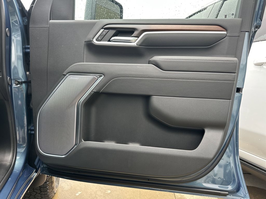new 2025 GMC Sierra 2500HD car, priced at $85,039