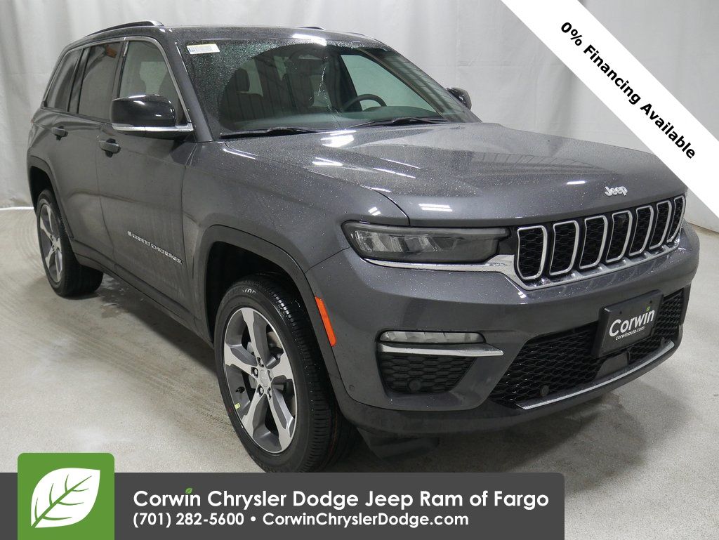 new 2024 Jeep Grand Cherokee car, priced at $48,272