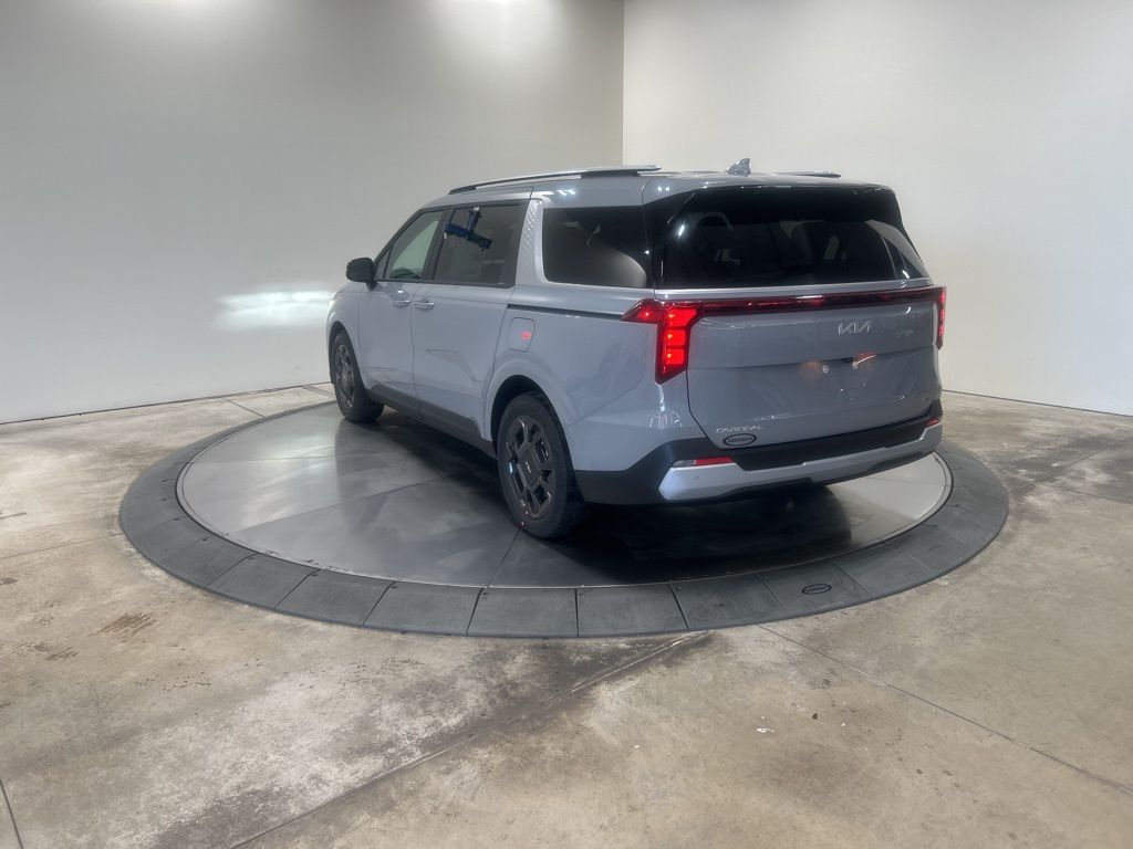 new 2026 Kia Carnival Hybrid car, priced at $45,385