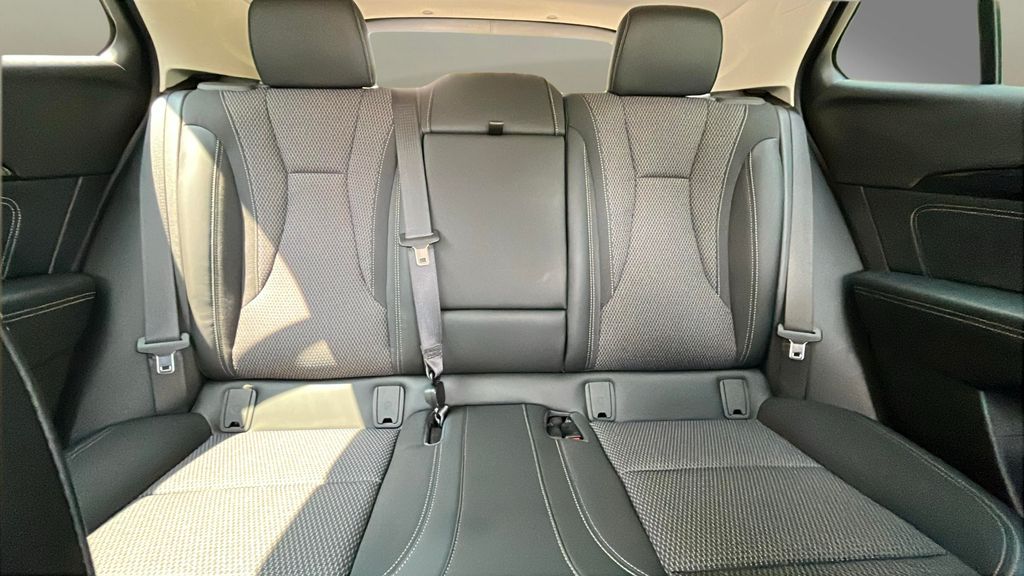 used 2021 Buick Envision car, priced at $20,000