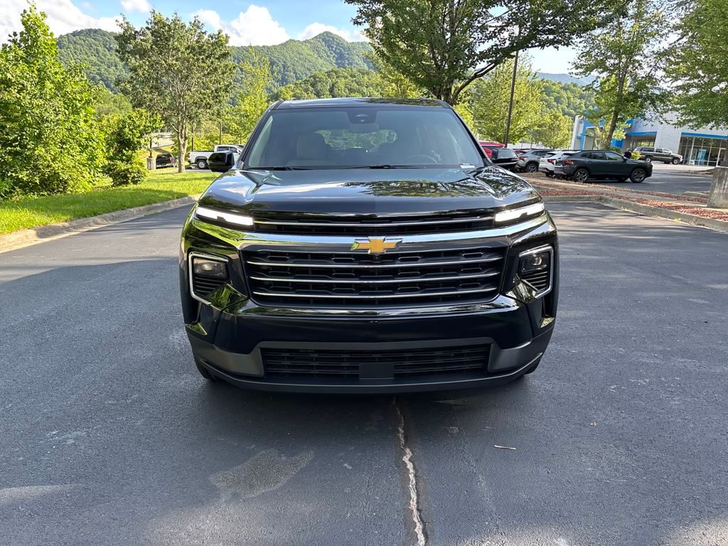 new 2025 Chevrolet Traverse car, priced at $44,695
