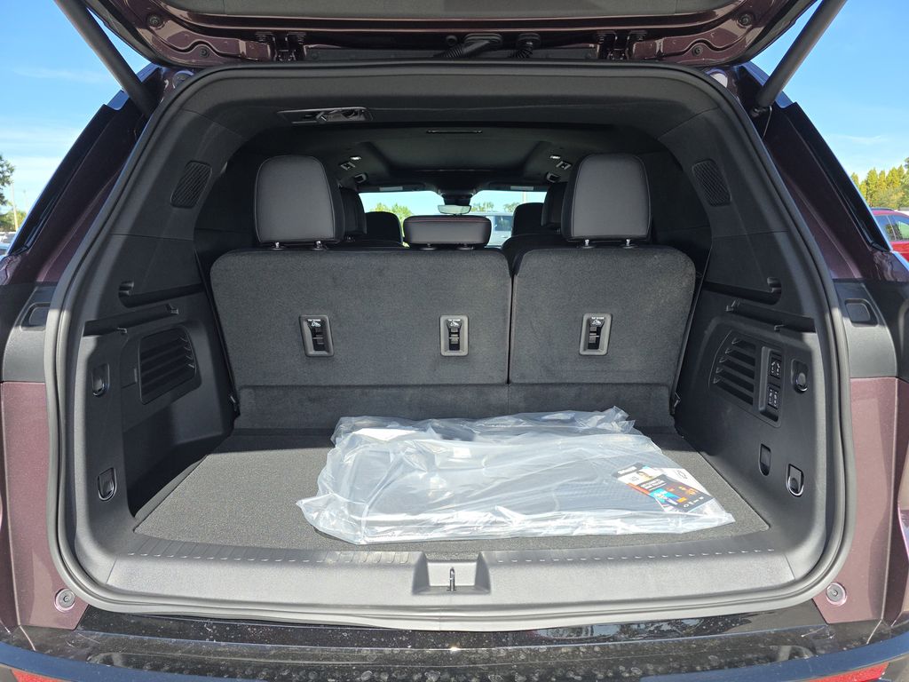 new 2026 Chevrolet Traverse car, priced at $56,295