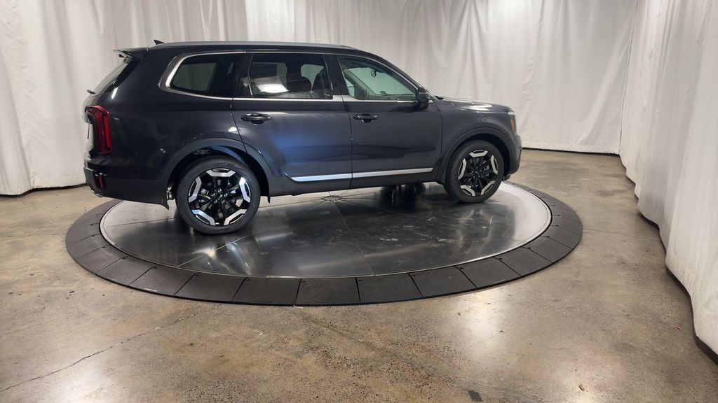 new 2025 Kia Telluride car, priced at $41,022