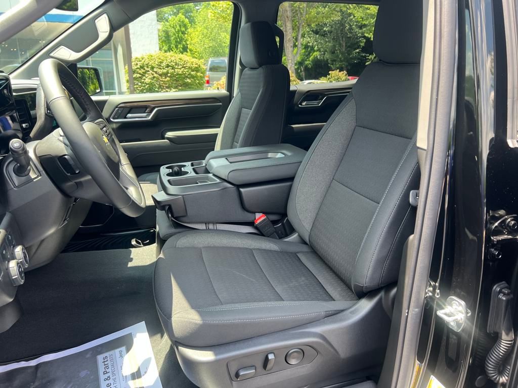 new 2025 Chevrolet Silverado 1500 car, priced at $50,595