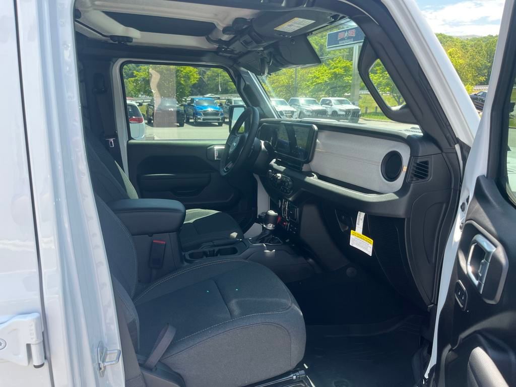 new 2025 Jeep Wrangler car, priced at $48,791