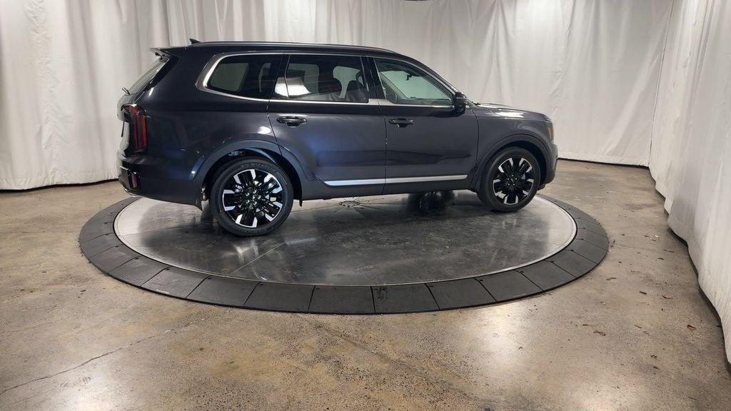new 2025 Kia Telluride car, priced at $48,456