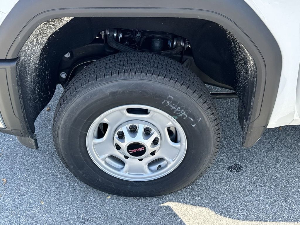 new 2024 GMC Sierra 2500HD car, priced at $44,728
