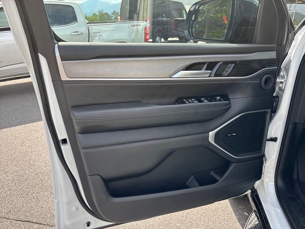 new 2025 Jeep Wagoneer car, priced at $74,835