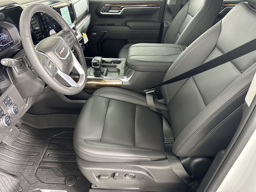 new 2025 GMC Sierra 1500 car, priced at $61,284