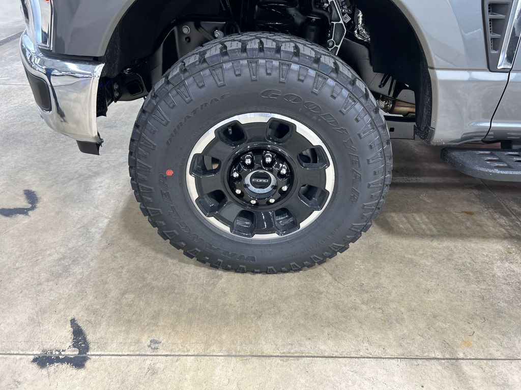 new 2025 Ford F-250SD car, priced at $77,915