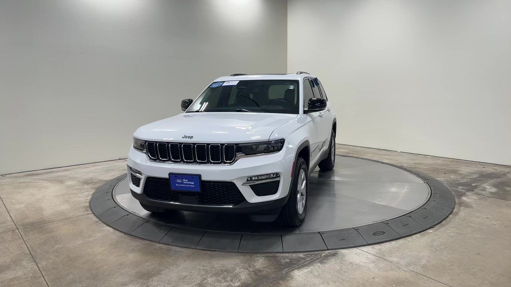 used 2022 Jeep Grand Cherokee car, priced at $29,943