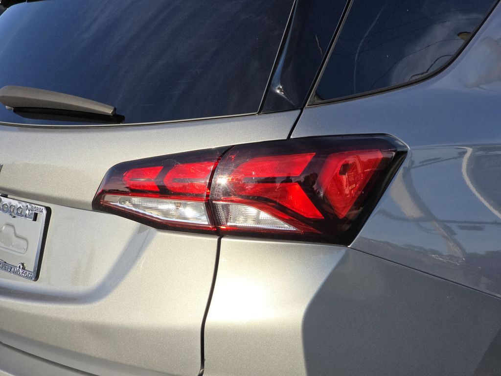 used 2023 Chevrolet Equinox car, priced at $18,994