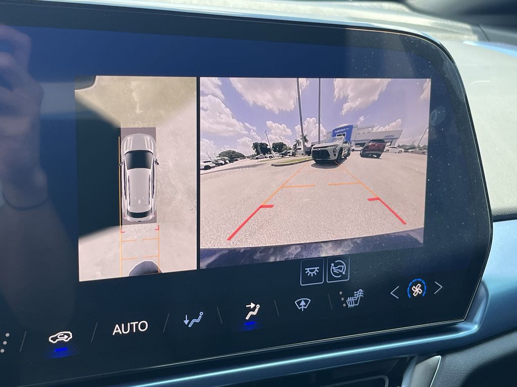 new 2025 Chevrolet Equinox EV car, priced at $38,573
