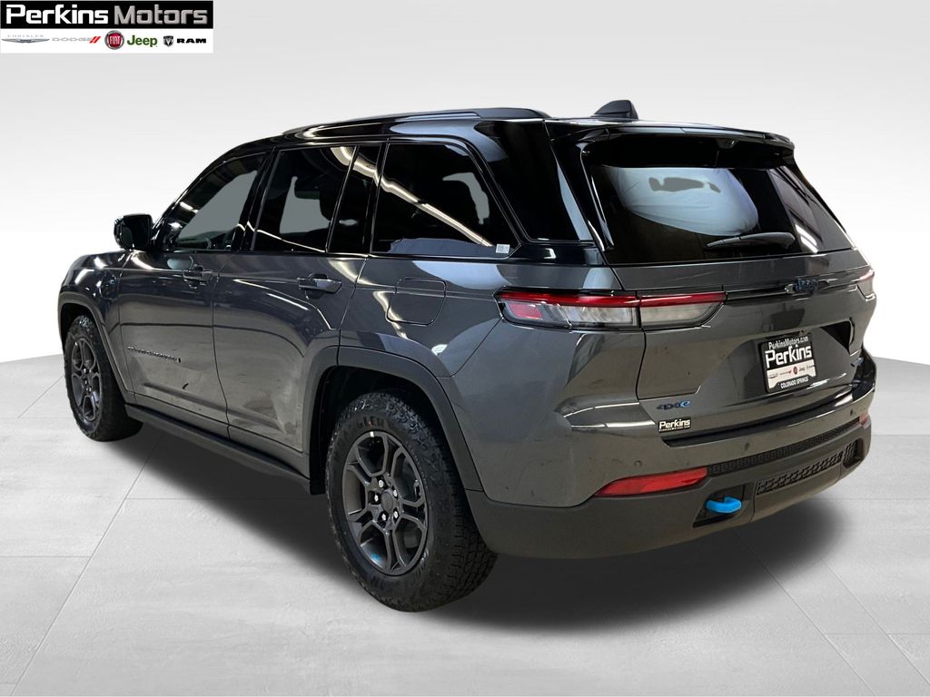 new 2025 Jeep Grand Cherokee car, priced at $66,005