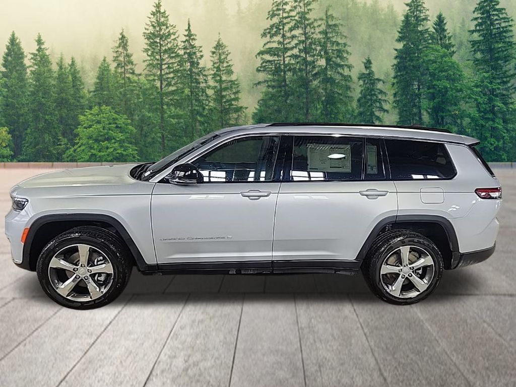 new 2024 Jeep Grand Cherokee L car, priced at $53,805