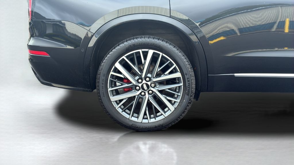 used 2022 Cadillac XT6 car, priced at $37,000