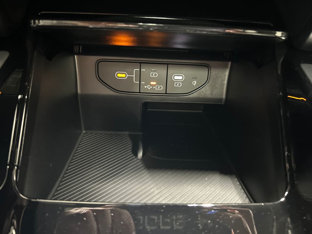 new 2025 Kia Sorento Hybrid car, priced at $44,924