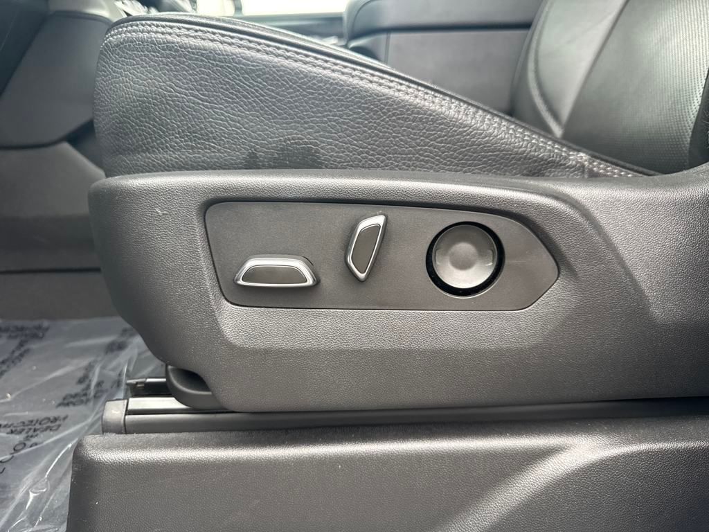 used 2023 GMC Yukon XL car, priced at $63,699