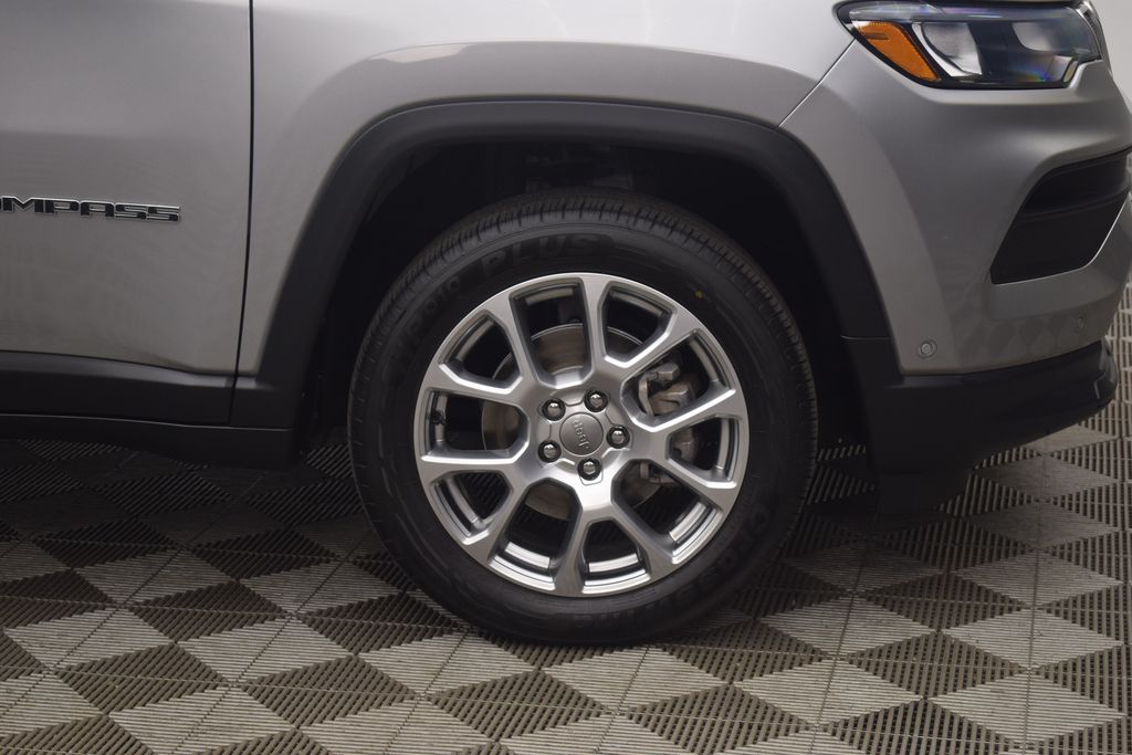 used 2022 Jeep Compass car, priced at $23,600